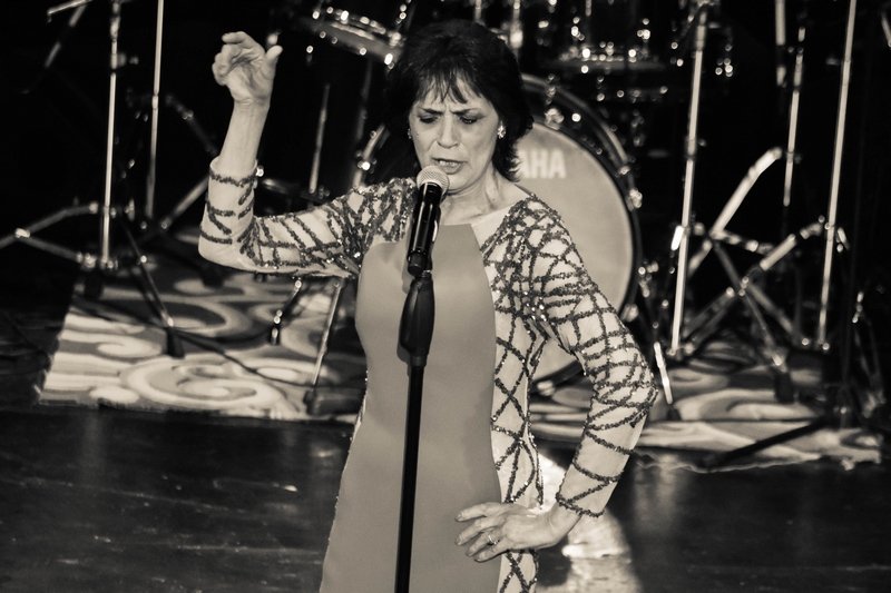 Linda de Suza au Casino Du Liban